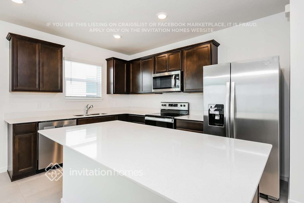 2720 Clear Night Ave - Photo 6 of 26