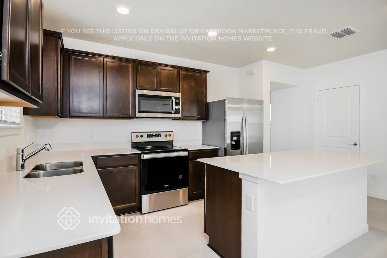 2720 Clear Night Ave - Photo 7 of 26