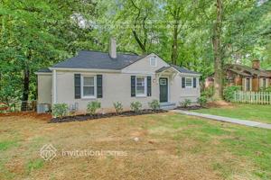 featured image of 1372 E Forrest Ave