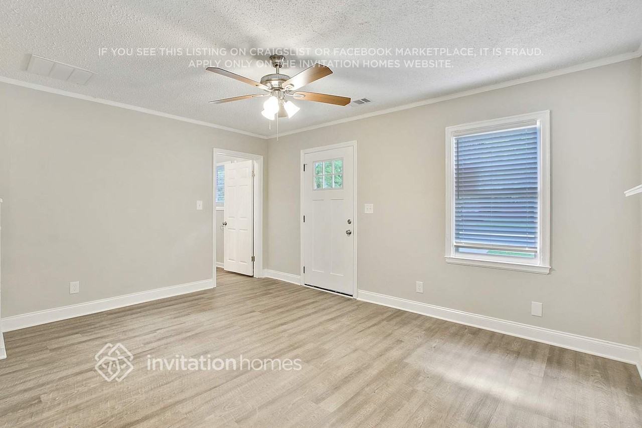 1372 E Forrest Ave - Photo 4 of 24