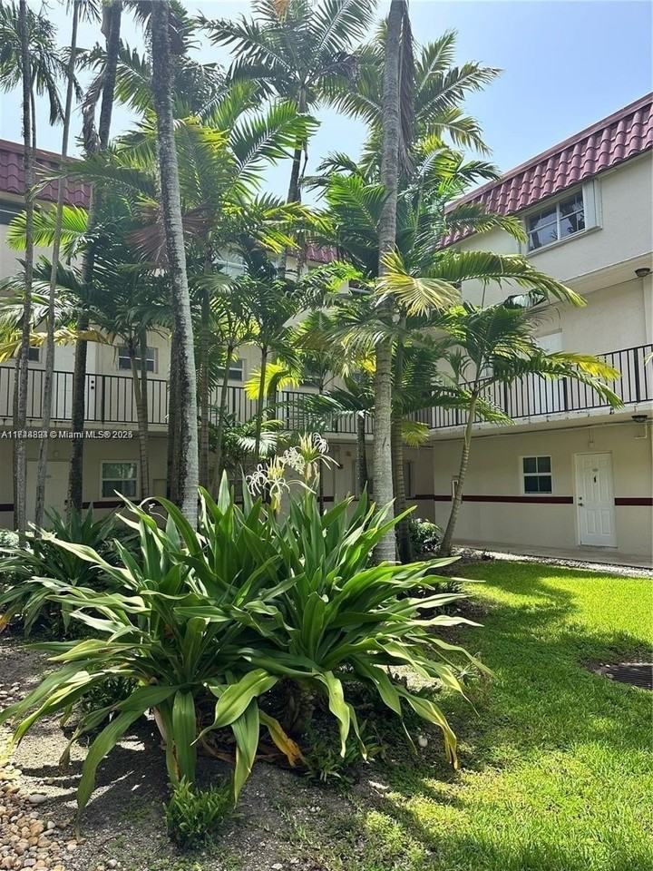 8600 Sw 67th Ave #908 - Photo 3 of 8