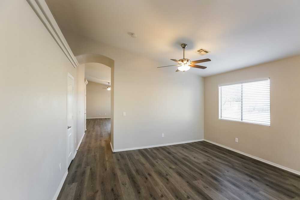 21759 W Cocopah St - Photo 4 of 16