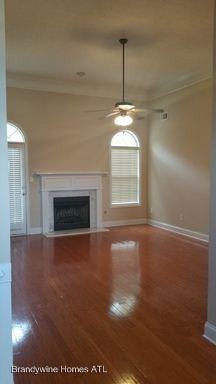 1049 Privet Way - Photo 2 of 10