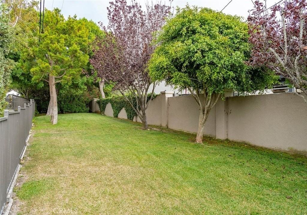 2121 Chelsea Rd - Photo 7 of 50