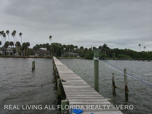 3313 N Indian River Dr - Photo 2 of 10