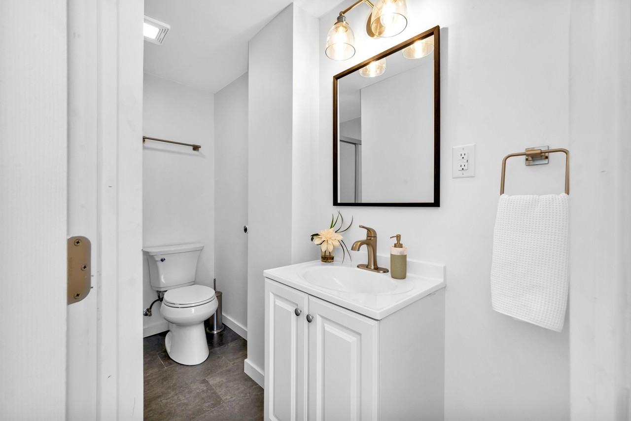 E Tompkins St - Photo 3 of 20