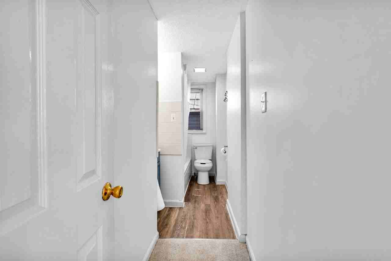 E Tompkins St - Photo 5 of 20