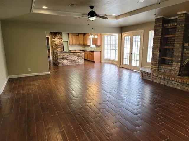 219 Pinemont Dr - Photo 2 of 18