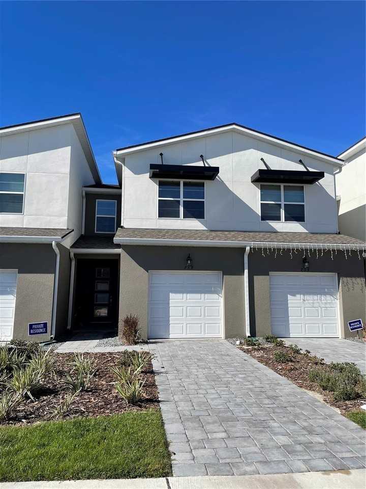 759 Spring Palms Loop