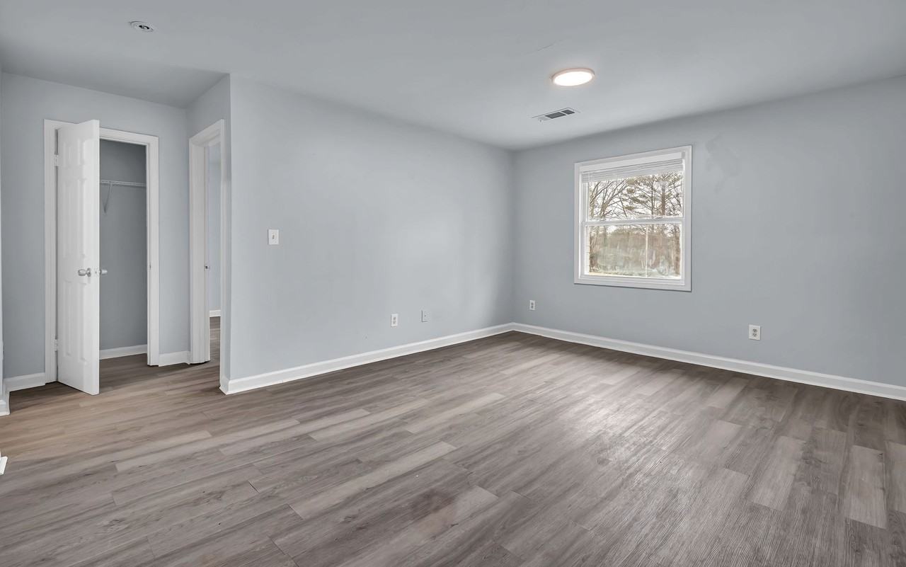 Stanton View Apartments - Photo 2 of 17