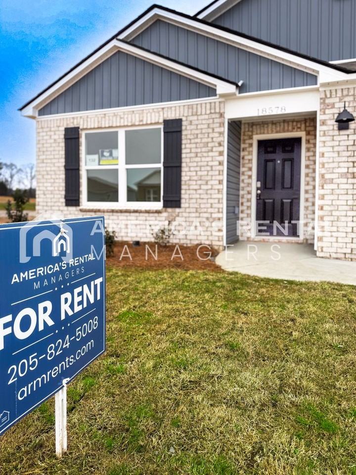 18578 Caffee Dr - Photo 4 of 24