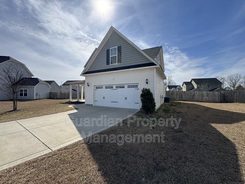 110 Chatfield Dr - Photo 3 of 30