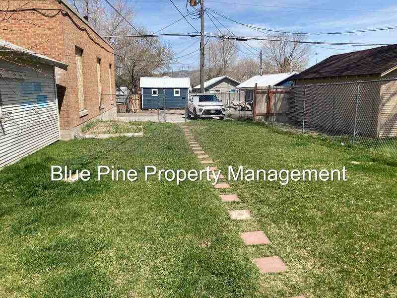 1344 N Main St #B - Photo 2 of 8