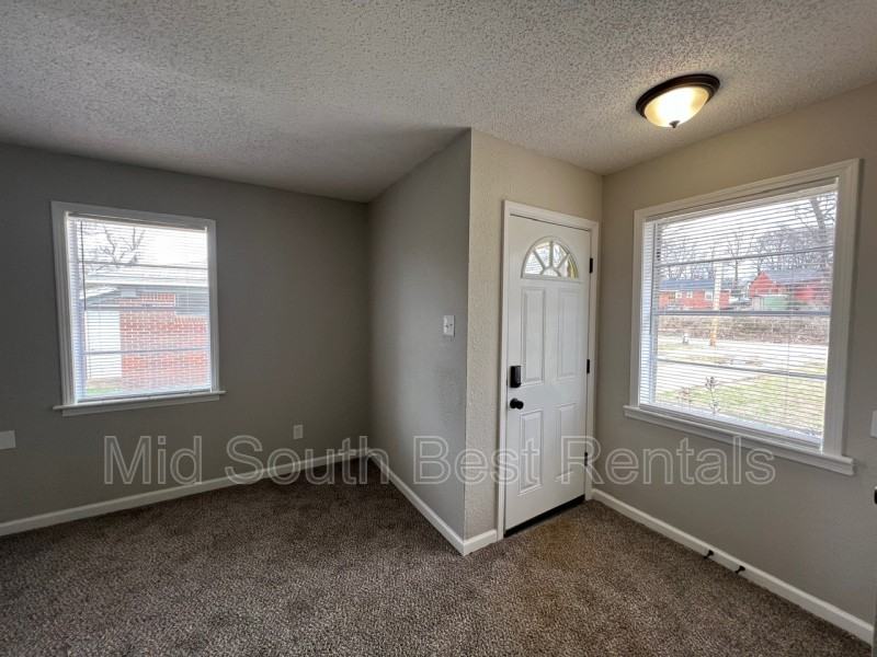 1789 Tampa Cv - Photo 2 of 7