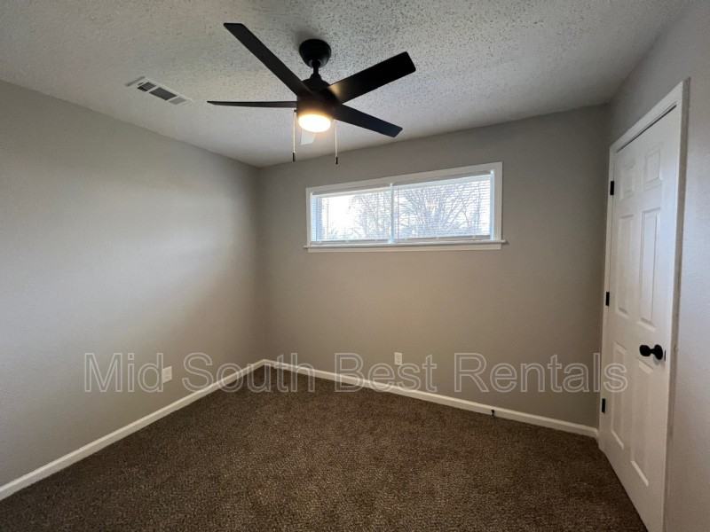 1789 Tampa Cv - Photo 4 of 7