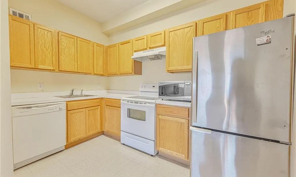 260 Beach 81St St - Photo 3 of 10