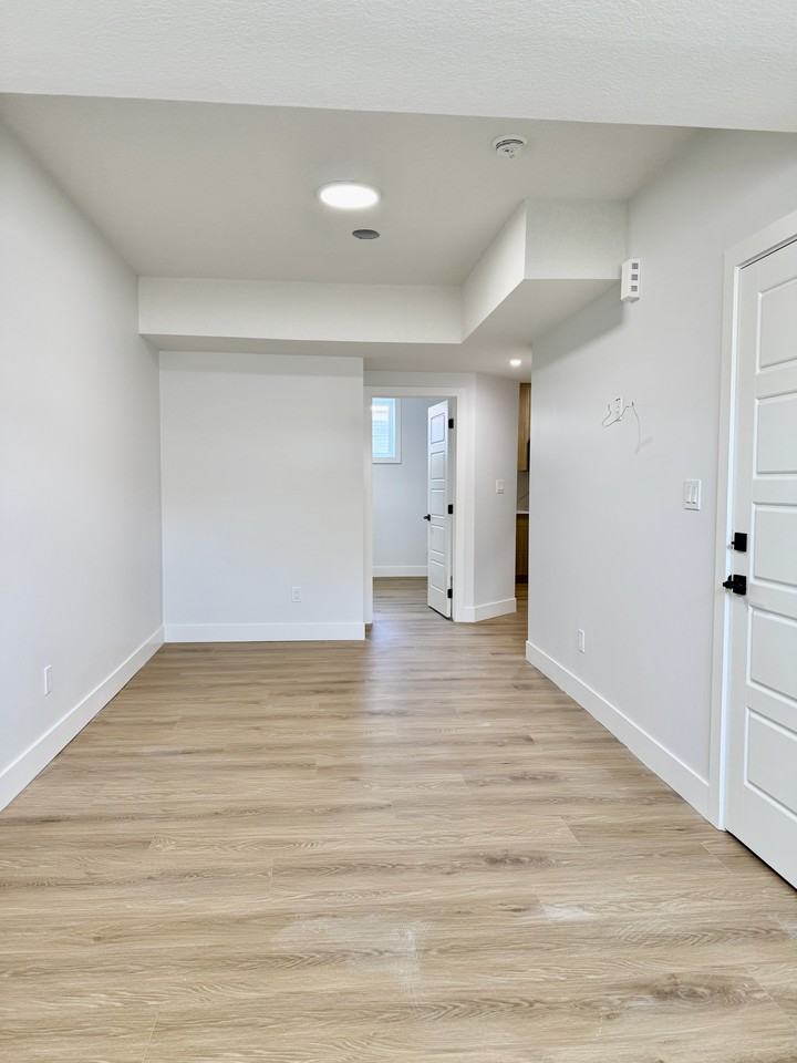 62 Wyatt Rdge Bsmt #Bsmt - Photo 2 of 7