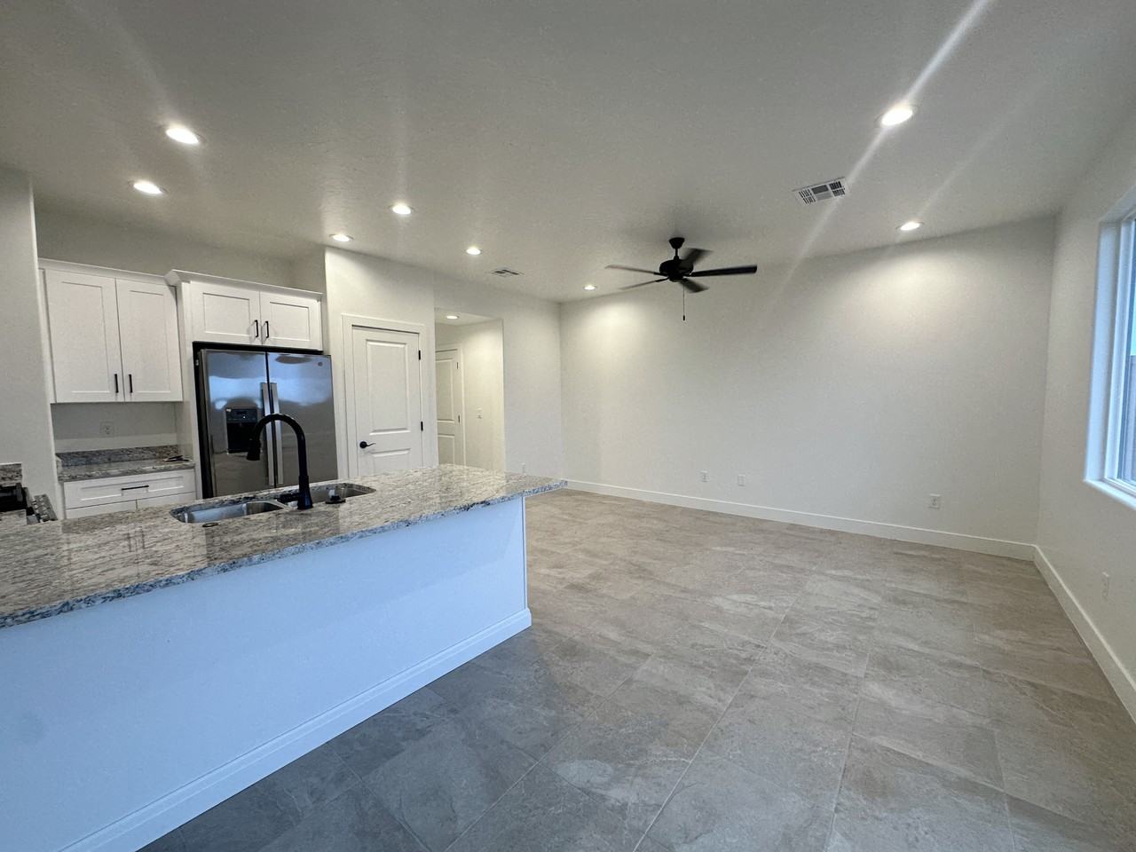 224 Nw #130 - Photo 3 of 11