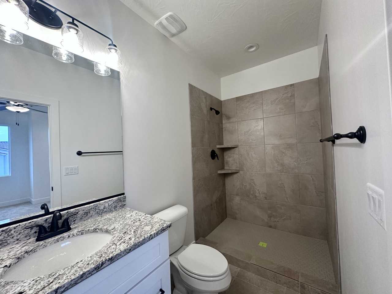 224 Nw #130 - Photo 5 of 11
