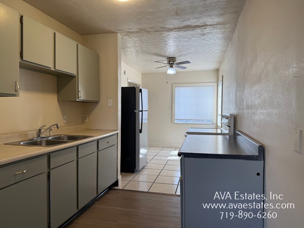 1724 Quillian Ave - Photo 2 of 13