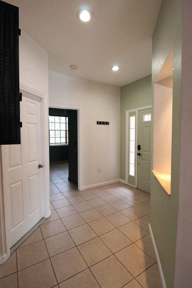 5635 Spanish Point Ct - Photo 6 of 25