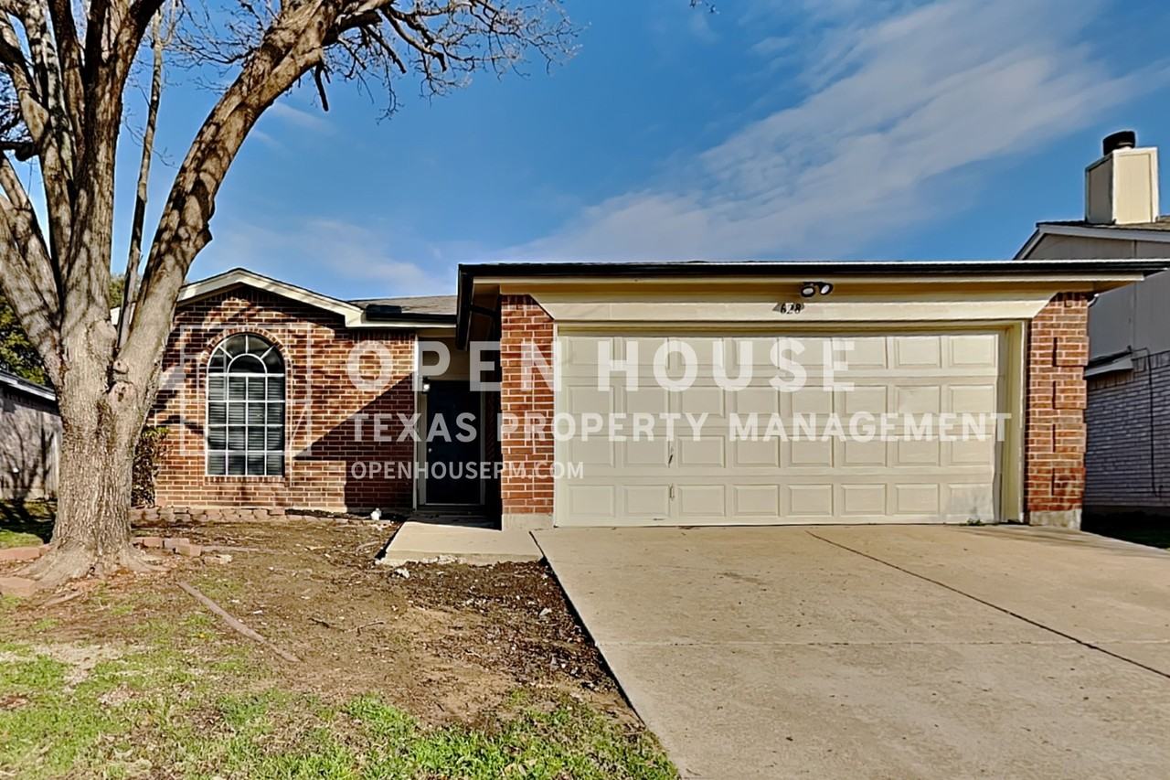 628 Bluejay Dr - Photo 2 of 20