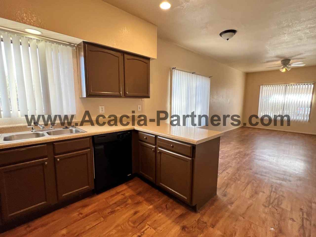 4234 E Monte Vista Dr #3 - Photo 7 of 18
