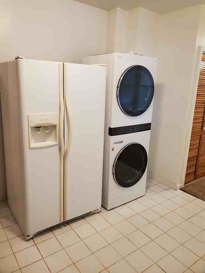 3036 N Drake Ave #1R - Photo 3 of 12