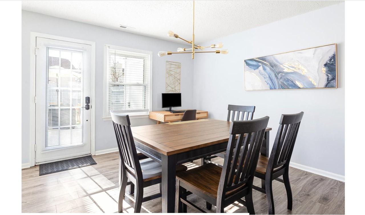 1817 Carrollwood Cmn - Photo 2 of 20