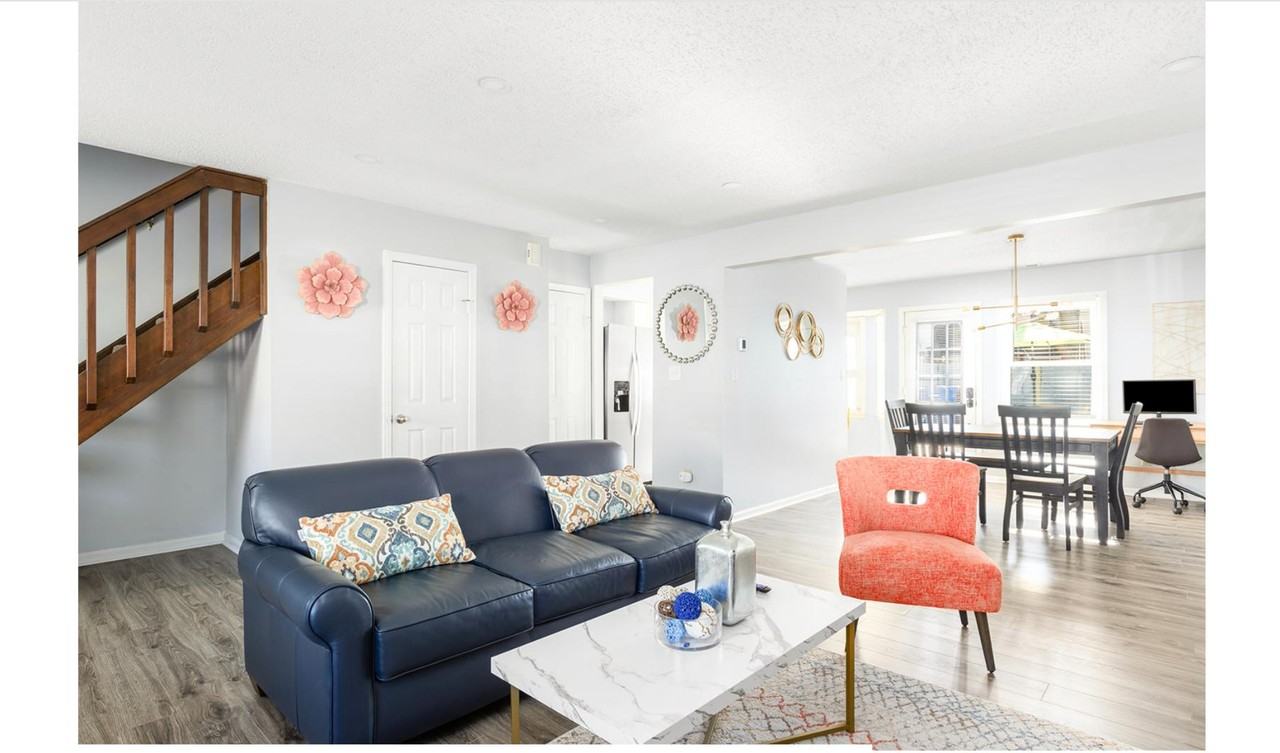 1817 Carrollwood Cmn - Photo 4 of 20