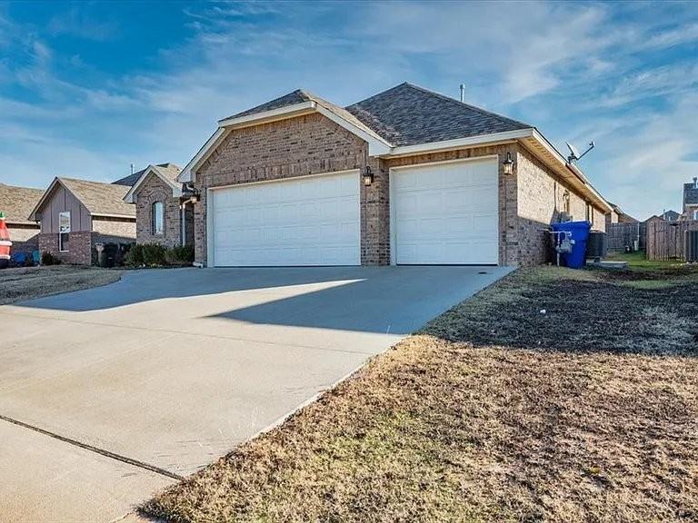 1221 Pebble Pond Dr #NA - Photo 2 of 36