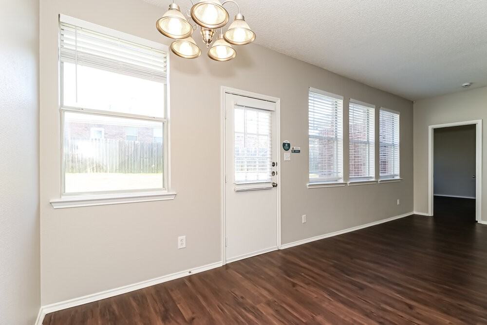 6460 Downeast Dr - Photo 6 of 17