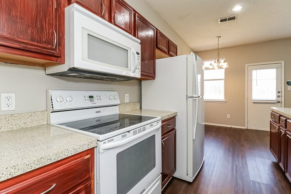 6460 Downeast Dr - Photo 7 of 17