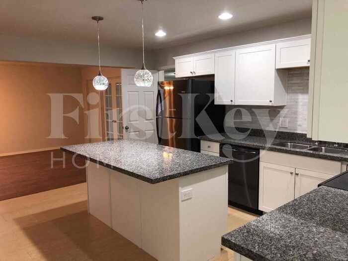 4140 W Las Palmaritas Dr - Photo 3 of 15
