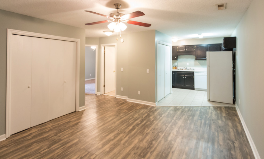 Country Oaks - Photo 4 of 30