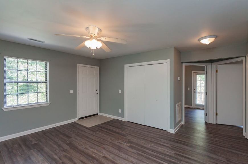 Country Oaks - Photo 7 of 30