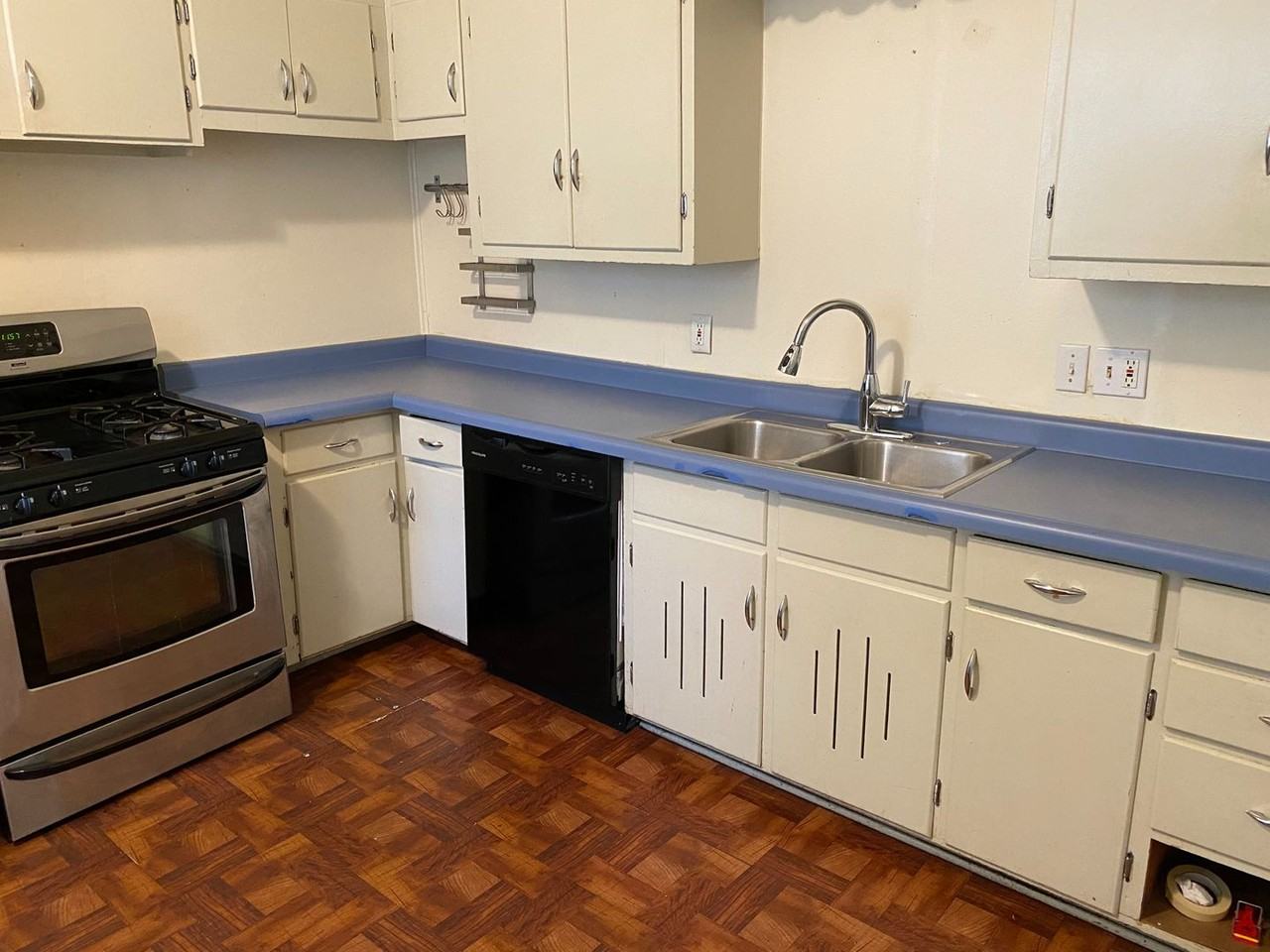 629 12th Ave Se - Photo 2 of 44