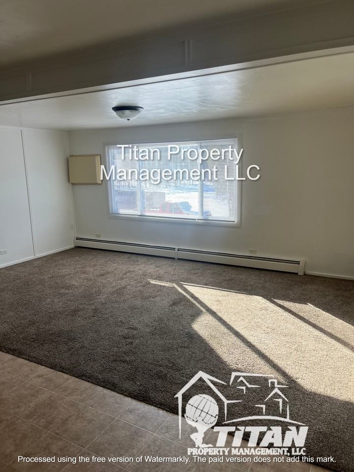 259 Percy Avenue - Photo 2 of 7