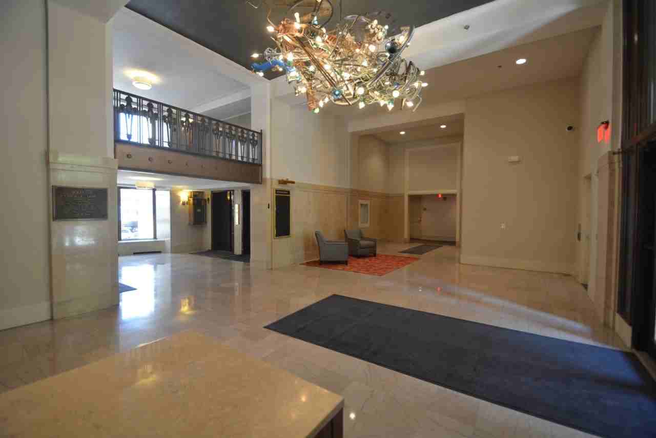 426 Mulberry - Photo 3 of 50