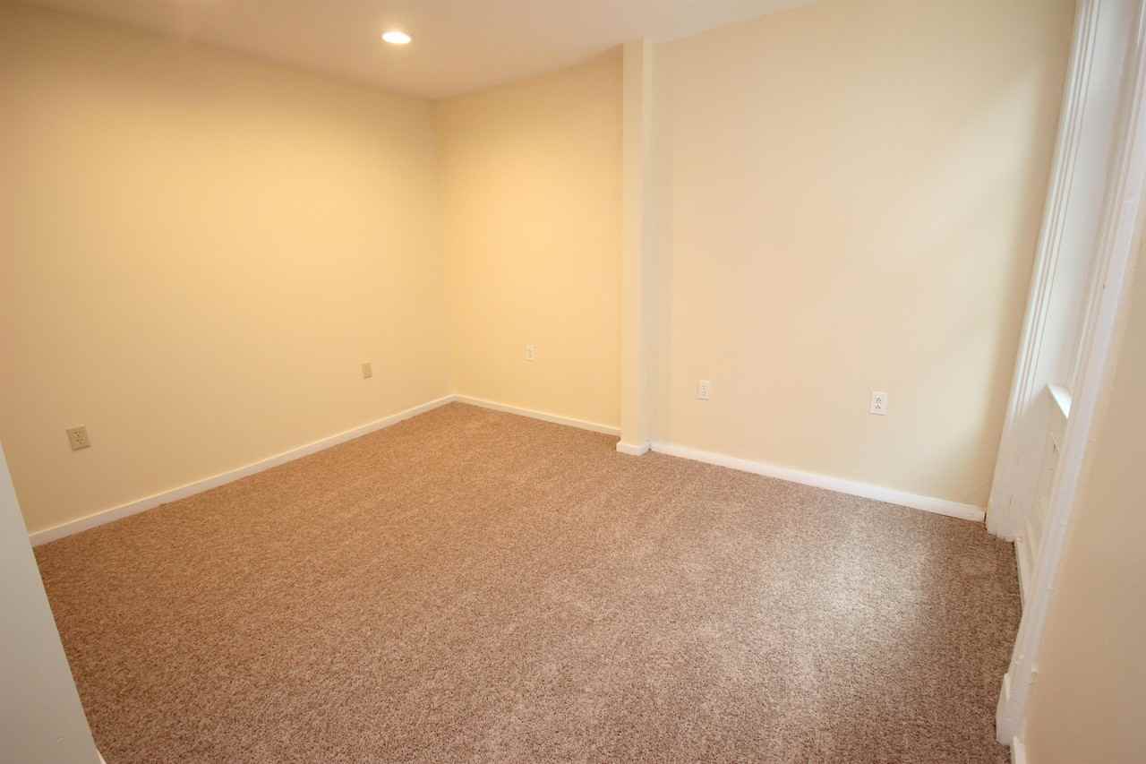 ASHLEY PLACE -- 080 - Photo 4 of 14