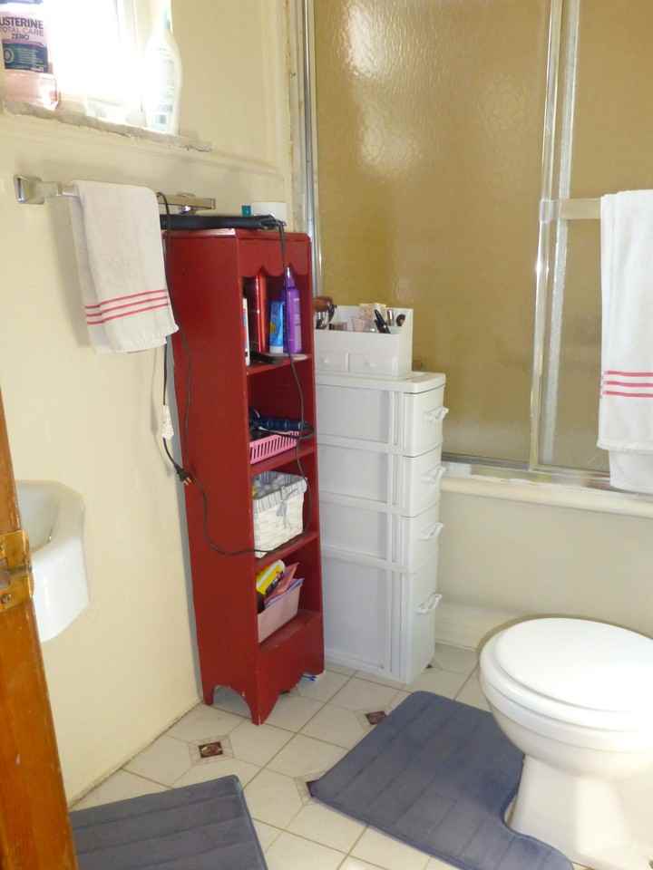 ATWOOD ST -- 164 - Photo 3 of 27