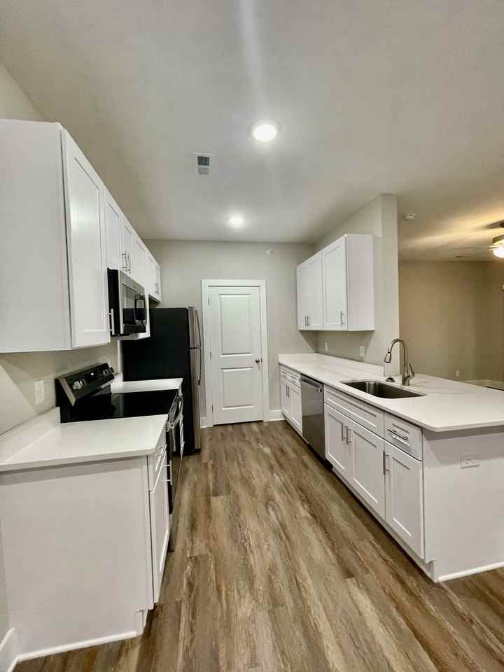 293 English Commons Drive Building F - Photo 2 of 8