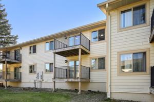 featured image of 13312 Parkwood Dr