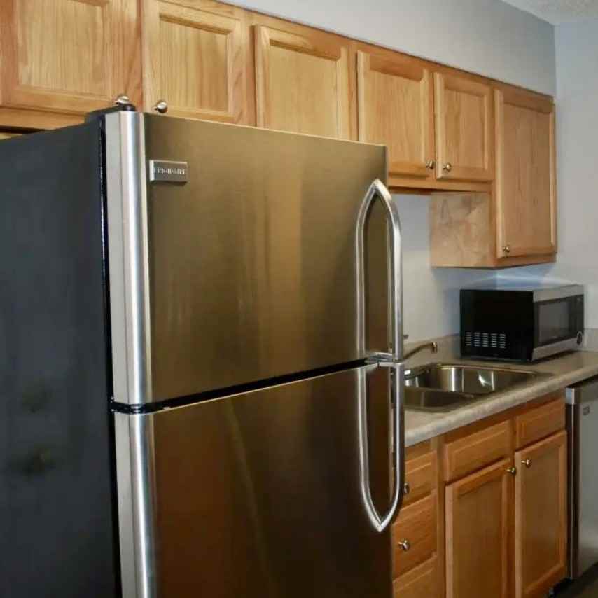 1010 West Springfield Avenue - Photo 4 of 16