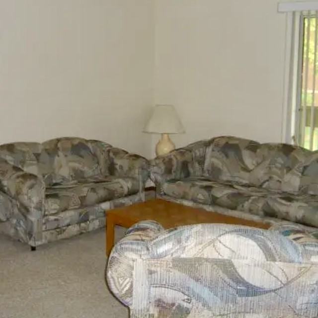 1010 West Springfield Avenue - Photo 5 of 16