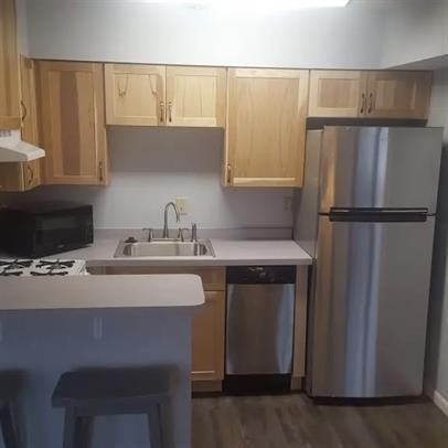 901 West Springfield Avenue - Photo 2 of 6