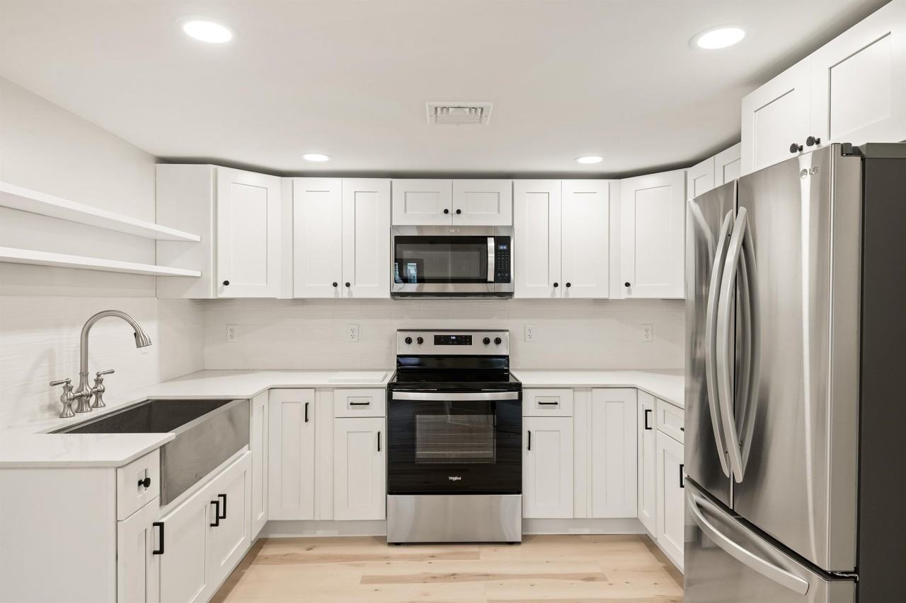 10 -14 South Decatur Street - Photo 5 of 50