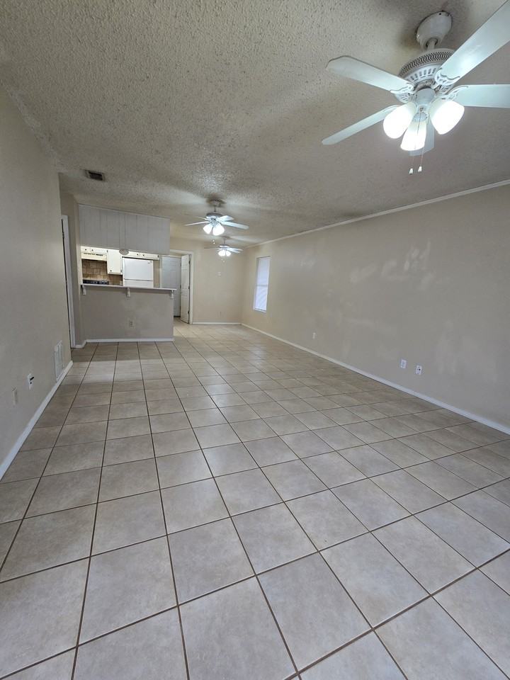 15170 CR 195 - Photo 2 of 15