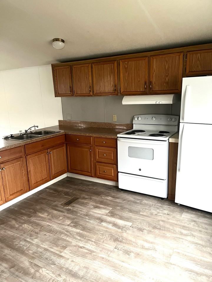 702 Solar Lane - Photo 2 of 9