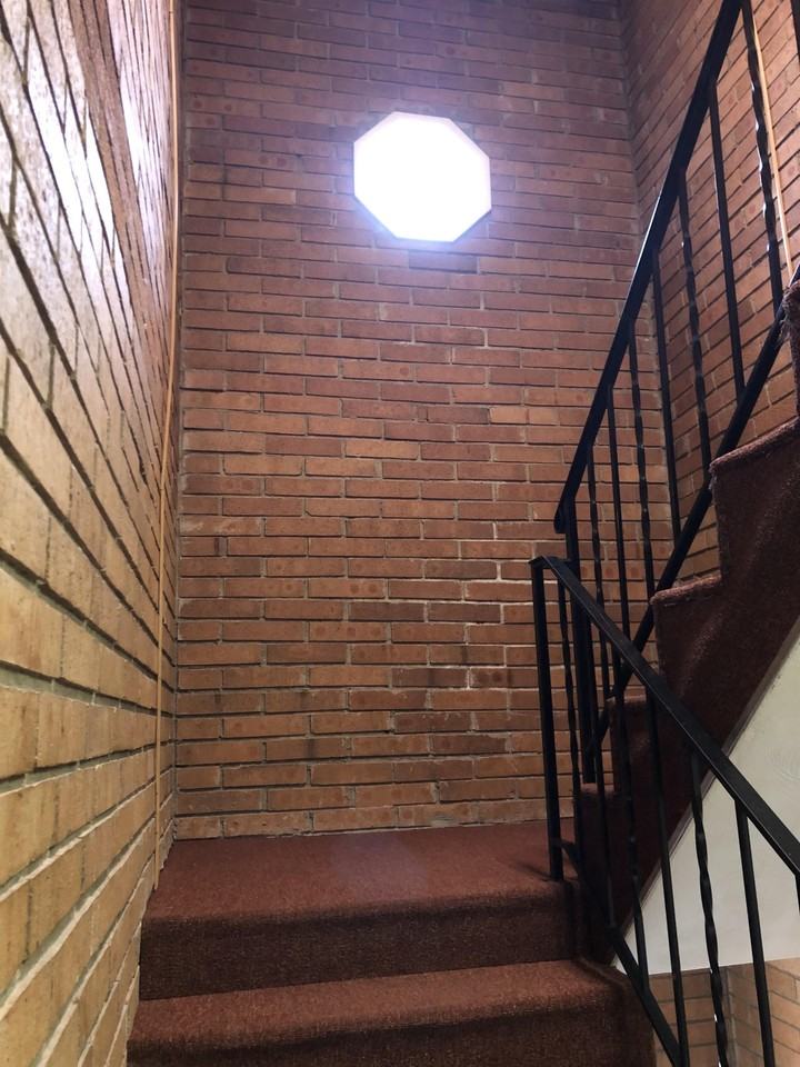 306 Harvey Avenue - Photo 5 of 11